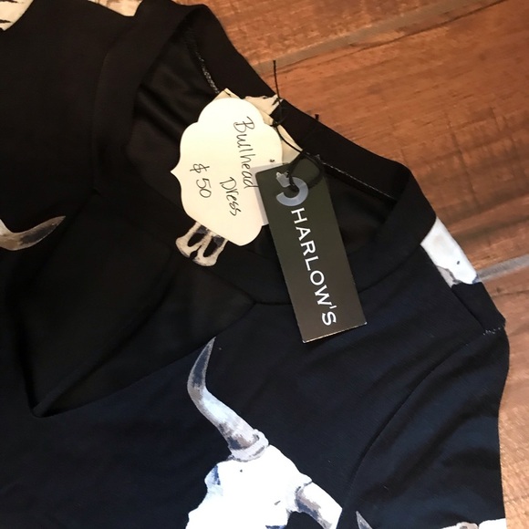 Harlows Bull Head Size M Dress NWT‎ - Picture 2 of 4